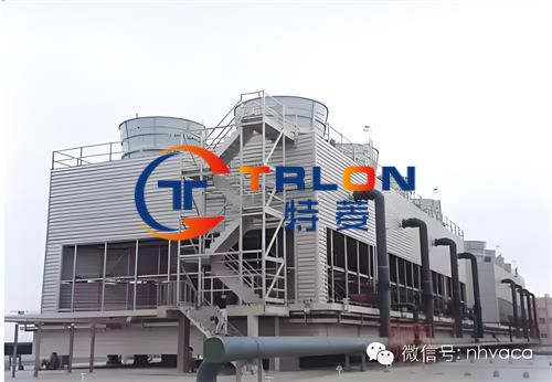 冷卻塔和水泵置于系統至低點時，需注意哪些？