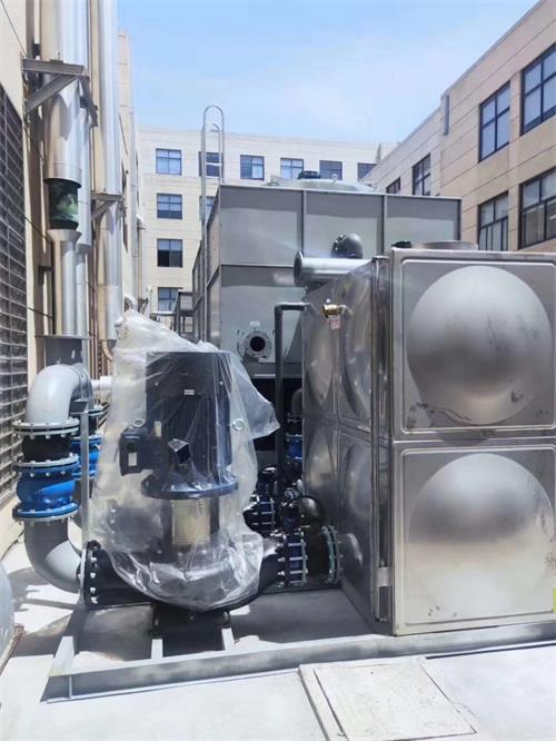 閉式冷卻塔與開(kāi)式冷卻塔的區(qū)別有哪些