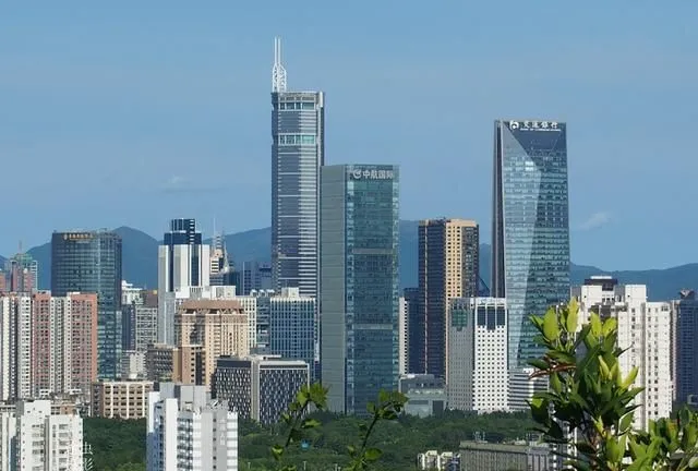 深圳大廈<font color='red'>冷卻塔維修</font>工程案例